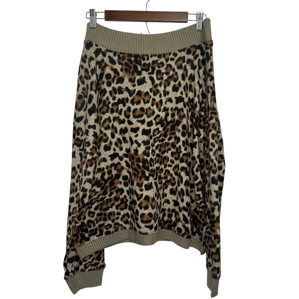 Easel Off the Shoulder Leopard Print Sweatshirt size Small Long Sleeve Top